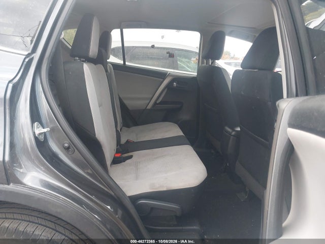 46272365 :رقم المزاد ، 2T3RFREV3JW838678 vin ، 2018 Toyota Rav4 Xle مزاد بيع