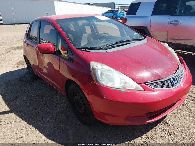 Продажа на аукционе авто 2013 Honda Fit, vin: JHMGE8H36DC081425, номер лота: 46272381