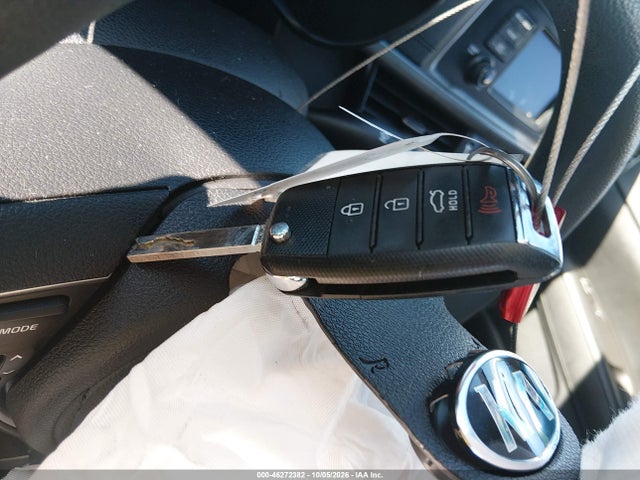 2017 Kia Optima Lx მანქანა იყიდება აუქციონზე, vin: 5XXGT4L33HG137138, აუქციონის ნომერი: 46272382