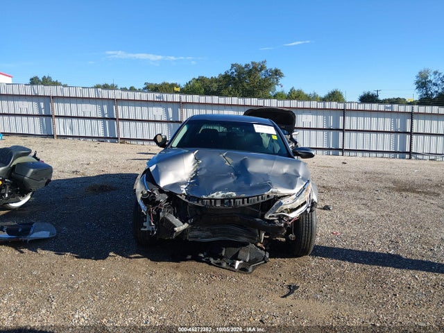 2017 Kia Optima Lx მანქანა იყიდება აუქციონზე, vin: 5XXGT4L33HG137138, აუქციონის ნომერი: 46272382
