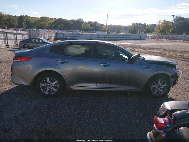 2017 Kia Optima Lx მანქანა იყიდება აუქციონზე, vin: 5XXGT4L33HG137138, აუქციონის ნომერი: 46272382