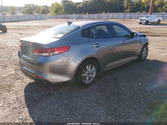 2017 Kia Optima Lx მანქანა იყიდება აუქციონზე, vin: 5XXGT4L33HG137138, აუქციონის ნომერი: 46272382