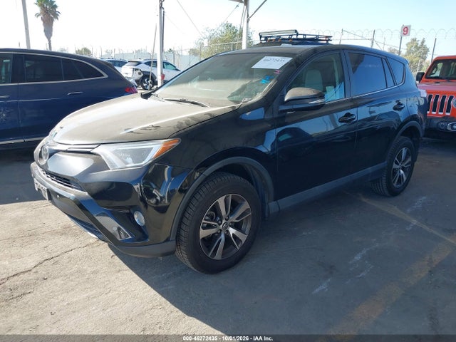 2T3WFREV7JW490158 Toyota Rav4 Xle