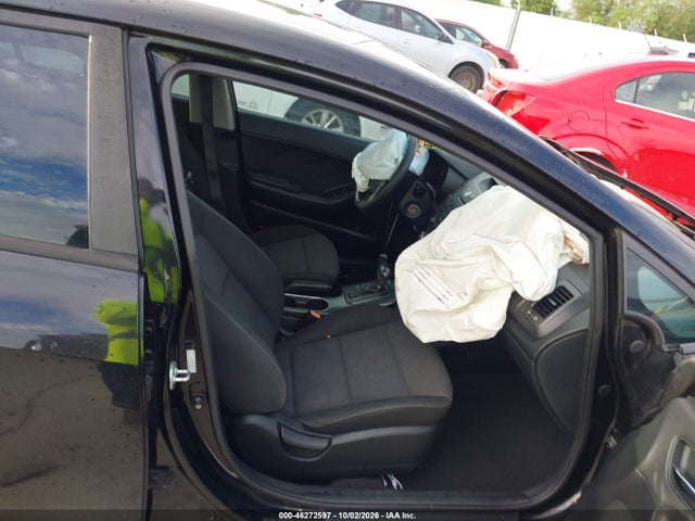 KIA FORTE LX 2016 KNAFX4A68G5597361 Image 5