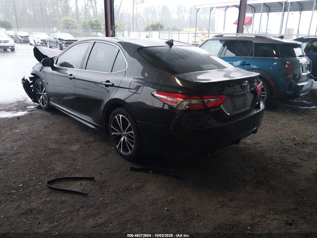 46272604 :رقم المزاد ، 4T1B11HK4KU192533 vin ، 2019 Toyota Camry Se مزاد بيع