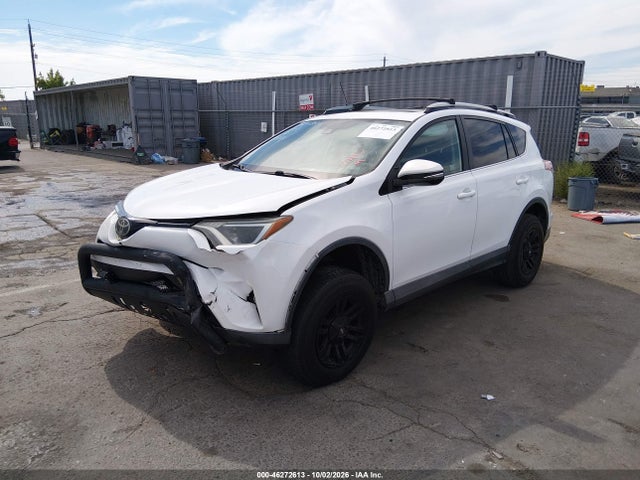 2T3RFREVXJW789351 Toyota Rav4 Xle