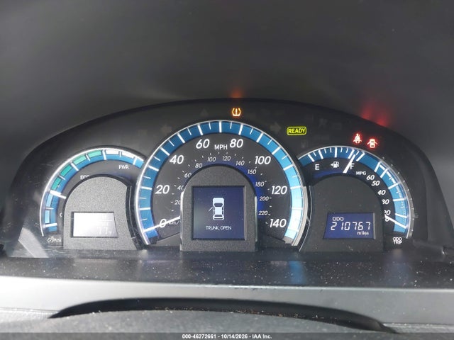 46272661 :رقم المزاد ، 4T1BD1FK0CU051552 vin ، 2012 Toyota Camry Hybrid Xle مزاد بيع