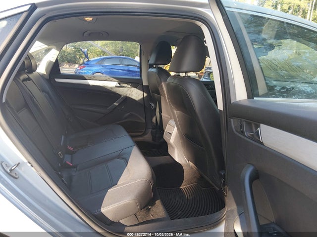 46272714 :رقم المزاد ، 1VWBP7A37CC005198 vin ، 2012 Volkswagen Passat 2.5l Se مزاد بيع