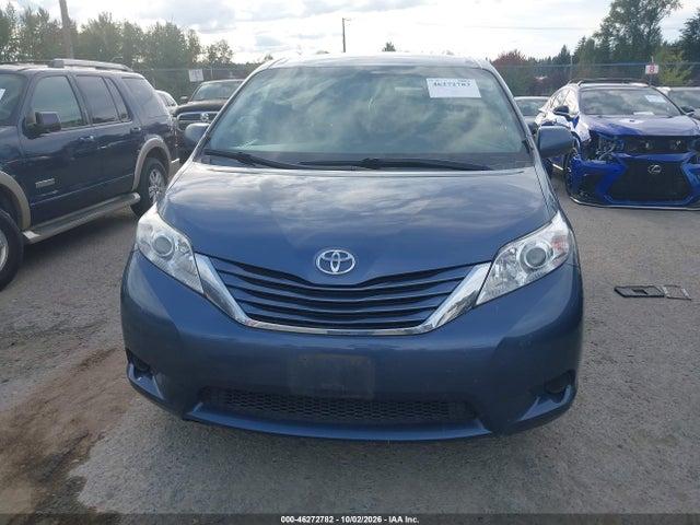 Auction sale of the 2015 Toyota Sienna Le 8 Passenger, vin: 5TDKK3DC9FS572943, lot number: 46272782