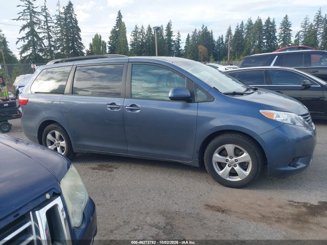 Auction sale of the 2015 Toyota Sienna Le 8 Passenger, vin: 5TDKK3DC9FS572943, lot number: 46272782