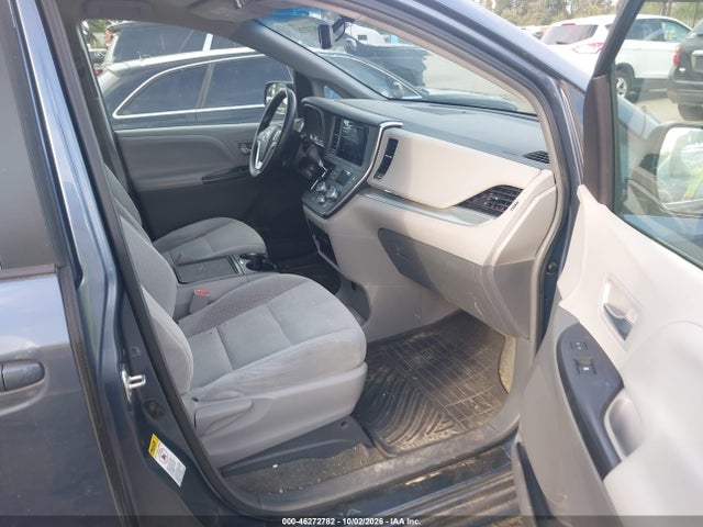 Auction sale of the 2015 Toyota Sienna Le 8 Passenger, vin: 5TDKK3DC9FS572943, lot number: 46272782