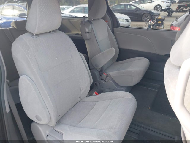 Auction sale of the 2015 Toyota Sienna Le 8 Passenger, vin: 5TDKK3DC9FS572943, lot number: 46272782
