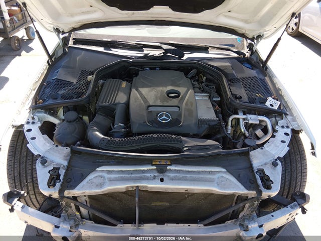 55SWF4JB6JU263207 Mercedes-Benz C 300