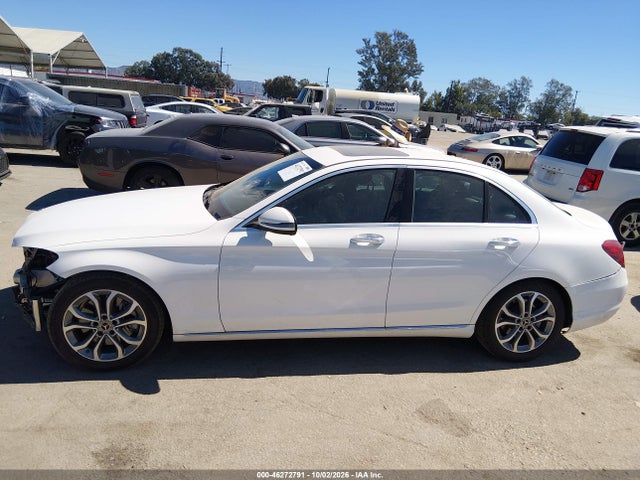 55SWF4JB6JU263207 Mercedes-Benz C 300