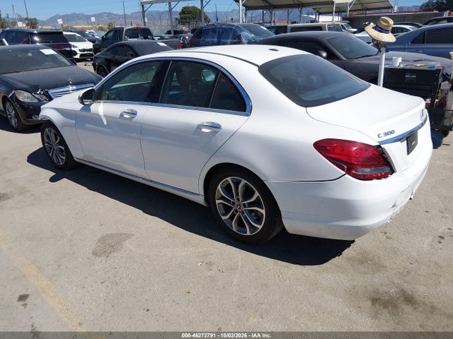 55SWF4JB6JU263207 Mercedes-Benz C 300