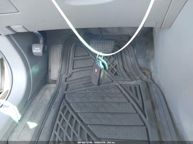 46272798 :رقم المزاد ، JTEDP21A540011951 vin ، 2004 Toyota Highlander V6 مزاد بيع