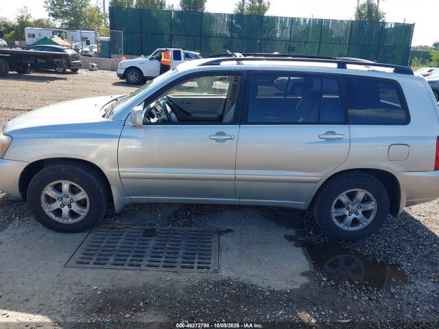 46272798 :رقم المزاد ، JTEDP21A540011951 vin ، 2004 Toyota Highlander V6 مزاد بيع