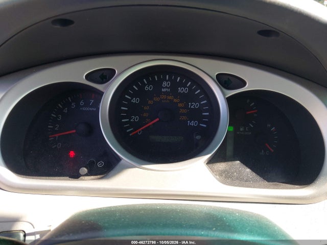 46272798 :رقم المزاد ، JTEDP21A540011951 vin ، 2004 Toyota Highlander V6 مزاد بيع