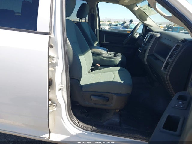 Aukcja sprzedaży 2020 Ram 1500 Classic Tradesman  4x4 5'7 Box, vin: 3C6RR7KG1LG205432, numer aukcji: 46272835