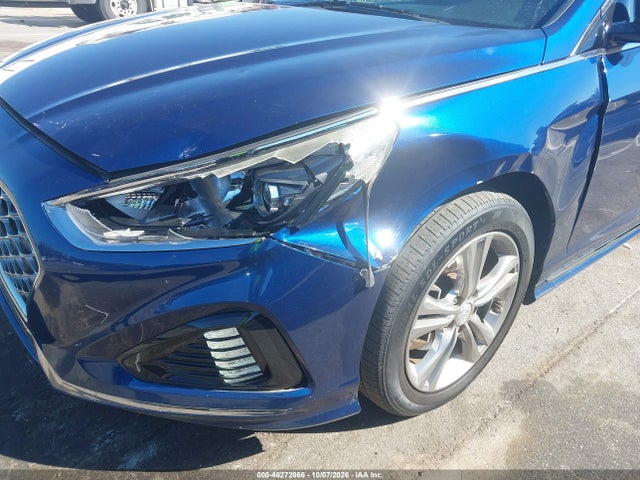 Продажа на аукционе авто 2018 Hyundai Sonata Sport, vin: 5NPE34AF5JH614067, номер лота: 46272866
