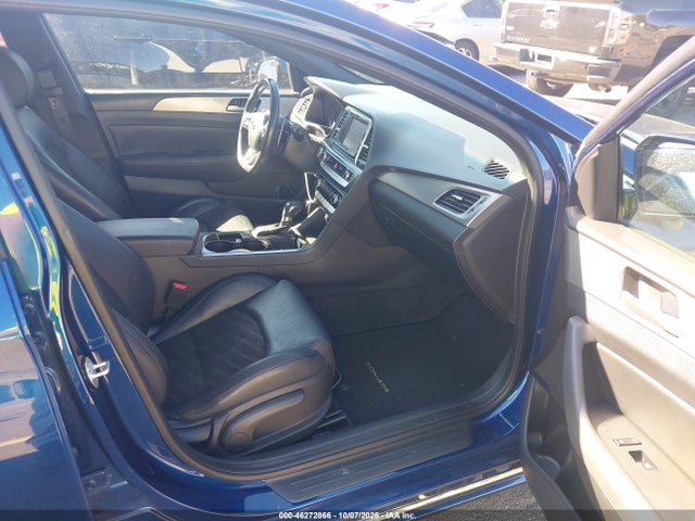 Продажа на аукционе авто 2018 Hyundai Sonata Sport, vin: 5NPE34AF5JH614067, номер лота: 46272866