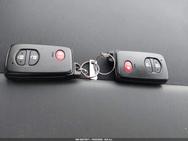 2014 Toyota Prius V Three მანქანა იყიდება აუქციონზე, vin: JTDZN3EU6E3293415, აუქციონის ნომერი: 46272871
