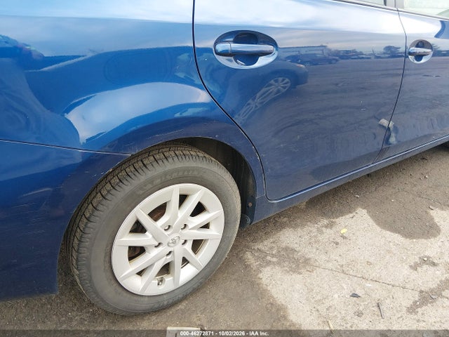 2014 Toyota Prius V Three მანქანა იყიდება აუქციონზე, vin: JTDZN3EU6E3293415, აუქციონის ნომერი: 46272871