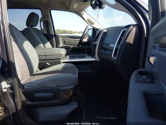 46272945 :رقم المزاد ، 1C6RR6LT8HS639367 vin ، 2017 Ram 1500 Big Horn  4x2 5'7 Box مزاد بيع