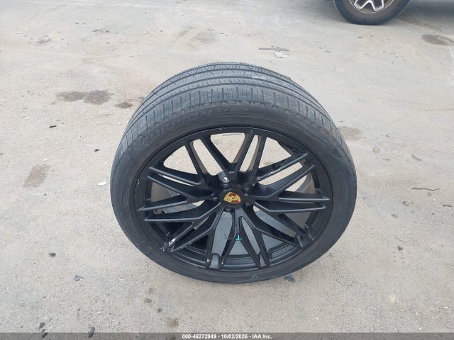 2023 Porsche Macan Gts მანქანა იყიდება აუქციონზე, vin: WP1AF2A54PLB55957, აუქციონის ნომერი: 46272949