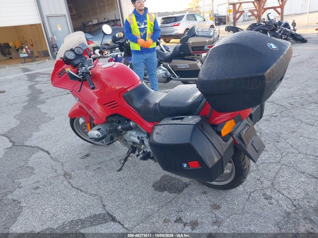 46273011 :رقم المزاد ، WB10416A7WZC60216 vin ، 1998 Bmw R1100 Rs مزاد بيع