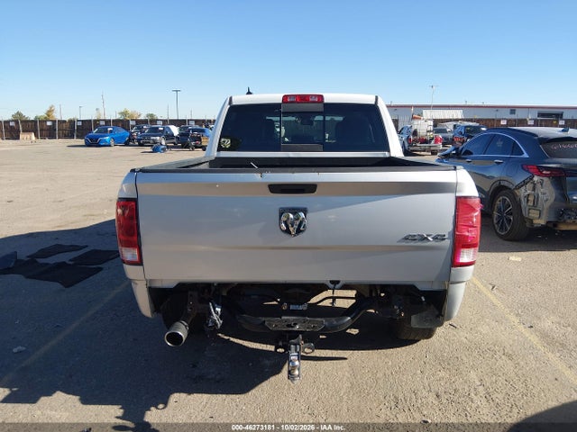 46273181 :رقم المزاد ، 1C6RR7LTXJS109929 vin ، 2018 Ram 1500 Big Horn  4x4 5'7 Box مزاد بيع