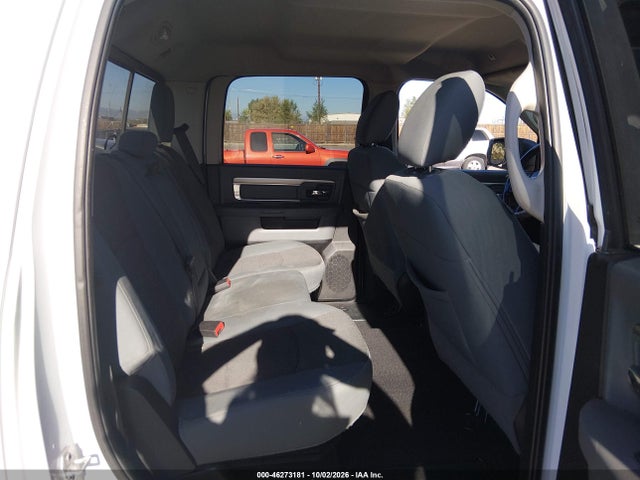 46273181 :رقم المزاد ، 1C6RR7LTXJS109929 vin ، 2018 Ram 1500 Big Horn  4x4 5'7 Box مزاد بيع