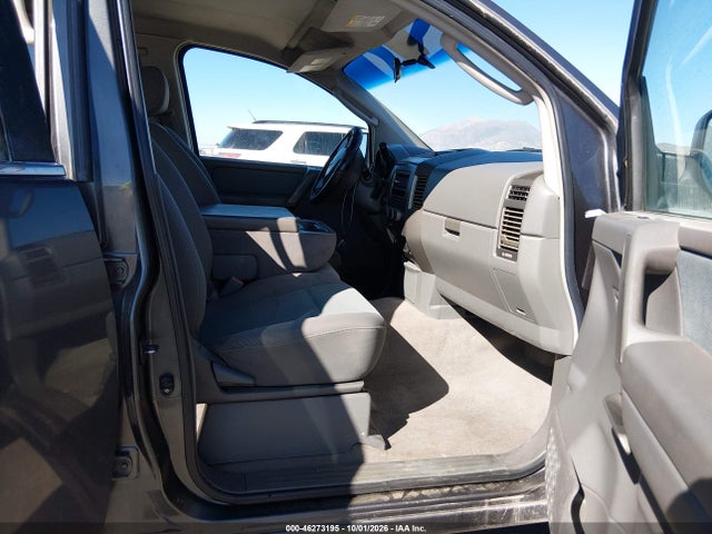 46273195 :رقم المزاد ، 1N6AA07A35N504226 vin ، 2005 Nissan Titan Xe مزاد بيع