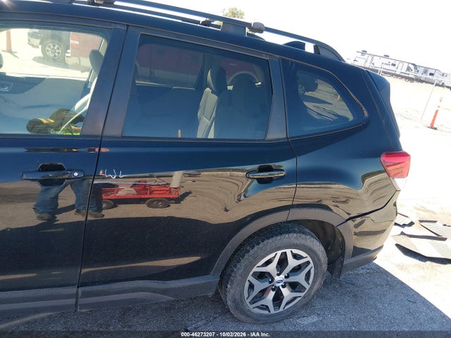 Продаж на аукціоні авто 2019 Subaru Forester Premium, vin: JF2SKAEC5KH561022, номер лоту: 46273207