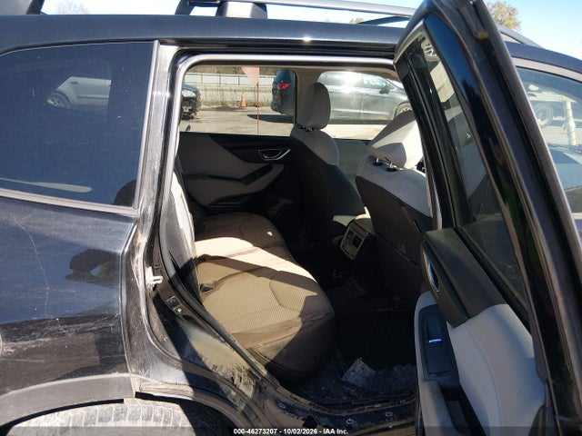 Продаж на аукціоні авто 2019 Subaru Forester Premium, vin: JF2SKAEC5KH561022, номер лоту: 46273207