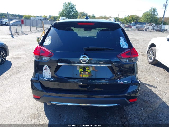 2017 Nissan Rogue Sl მანქანა იყიდება აუქციონზე, vin: 5N1AT2MV3HC812279, აუქციონის ნომერი: 46273223