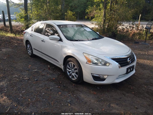 2015 Nissan Altima 2.5 S მანქანა იყიდება აუქციონზე, vin: 1N4AL3AP0FC122010, აუქციონის ნომერი: 46273277