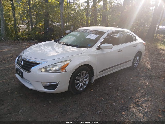 2015 Nissan Altima 2.5 S მანქანა იყიდება აუქციონზე, vin: 1N4AL3AP0FC122010, აუქციონის ნომერი: 46273277
