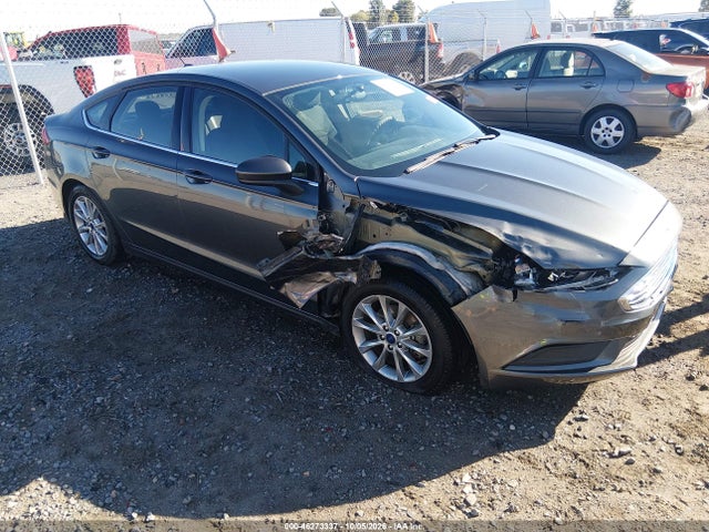 46273337 :رقم المزاد ، 3FA6P0H72HR235623 vin ، 2017 Ford Fusion Se مزاد بيع