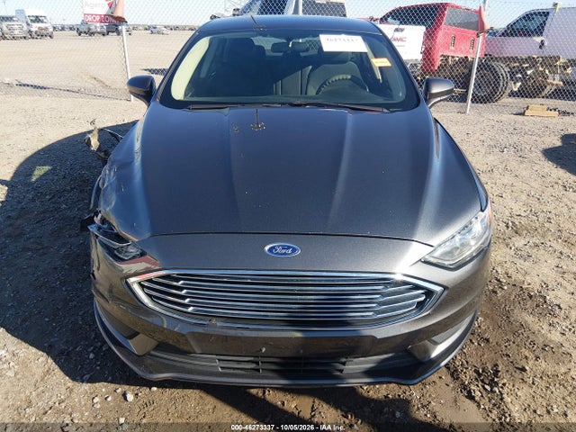 46273337 :رقم المزاد ، 3FA6P0H72HR235623 vin ، 2017 Ford Fusion Se مزاد بيع
