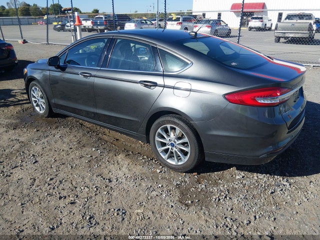 46273337 :رقم المزاد ، 3FA6P0H72HR235623 vin ، 2017 Ford Fusion Se مزاد بيع