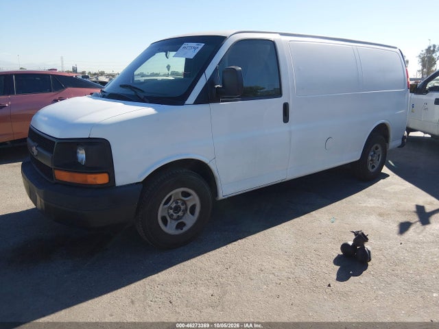 2003 Chevrolet Express მანქანა იყიდება აუქციონზე, vin: 1GCFG15X031167975, აუქციონის ნომერი: 46273369
