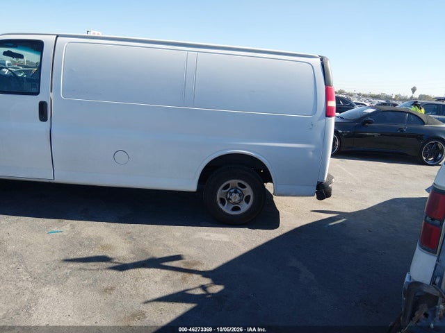 2003 Chevrolet Express მანქანა იყიდება აუქციონზე, vin: 1GCFG15X031167975, აუქციონის ნომერი: 46273369