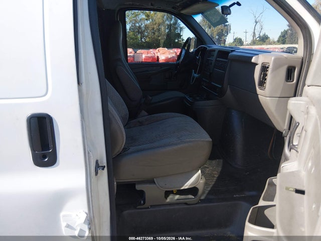 2003 Chevrolet Express მანქანა იყიდება აუქციონზე, vin: 1GCFG15X031167975, აუქციონის ნომერი: 46273369