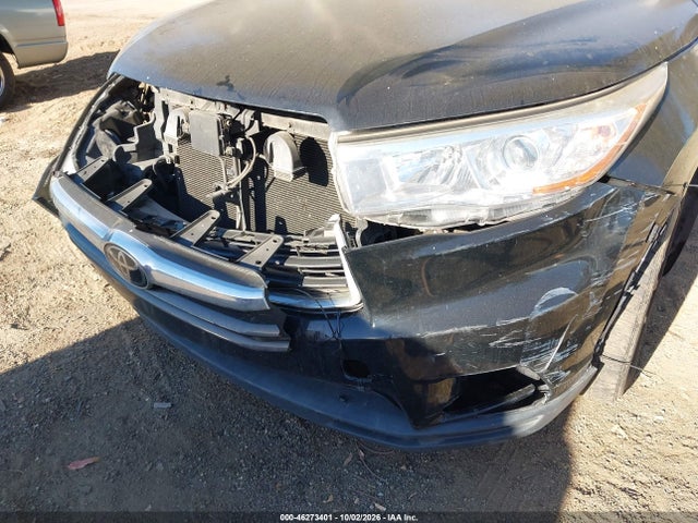 46273401 :رقم المزاد ، 5TDDKRFH5GS332858 vin ، 2016 Toyota Highlander Limited Platinum V6 مزاد بيع