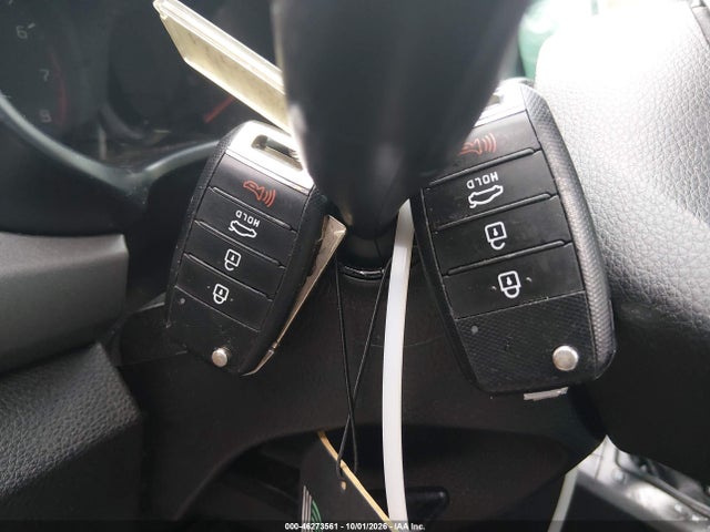 46273561 :رقم المزاد ، 3KPA24AB9JE077867 vin ، 2018 Kia Rio S مزاد بيع