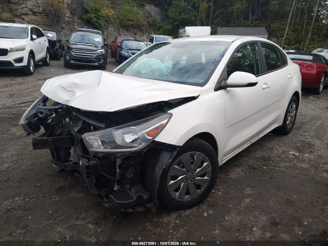 46273561 :رقم المزاد ، 3KPA24AB9JE077867 vin ، 2018 Kia Rio S مزاد بيع