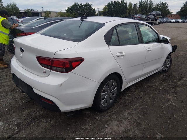 46273561 :رقم المزاد ، 3KPA24AB9JE077867 vin ، 2018 Kia Rio S مزاد بيع