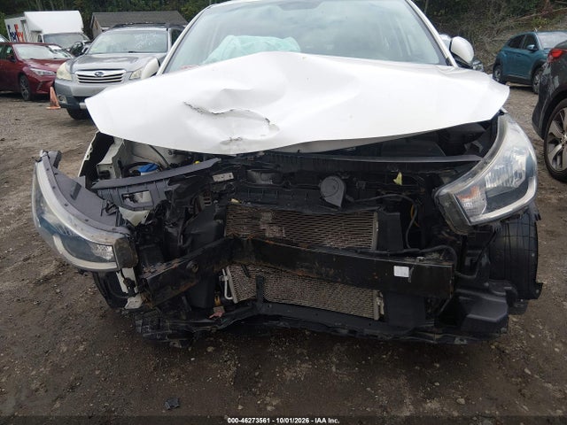 46273561 :رقم المزاد ، 3KPA24AB9JE077867 vin ، 2018 Kia Rio S مزاد بيع