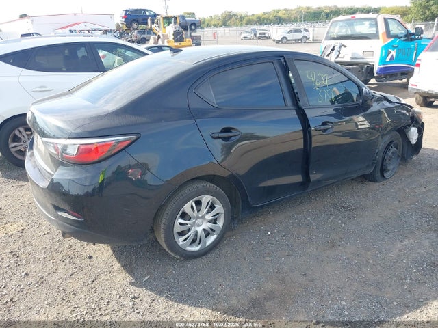 2020 Toyota Yaris L მანქანა იყიდება აუქციონზე, vin: 3MYDLBYV5LY709197, აუქციონის ნომერი: 46273758